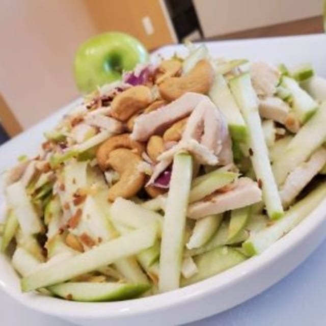 TS4. Apple Salad.