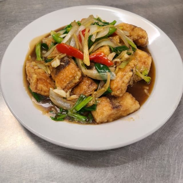 HS3. Stir Fried Catfish.