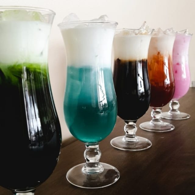 THAI ICED GREEN TEA.